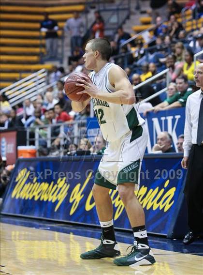 Thumbnail 3 in De La Salle vs. McClymonds (MLK Classic) photogallery.