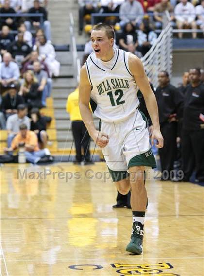 Thumbnail 2 in De La Salle vs. McClymonds (MLK Classic) photogallery.