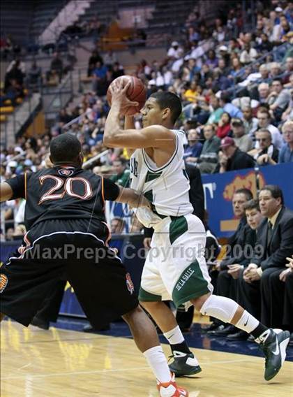 Thumbnail 3 in De La Salle vs. McClymonds (MLK Classic) photogallery.