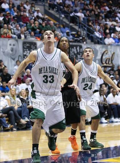 Thumbnail 1 in De La Salle vs. McClymonds (MLK Classic) photogallery.