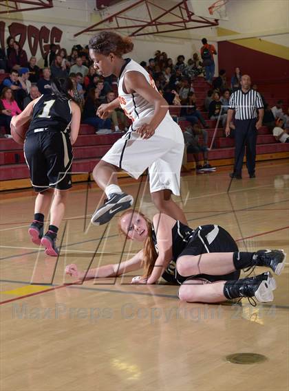Thumbnail 2 in Golden Sierra @ Encina Prep photogallery.