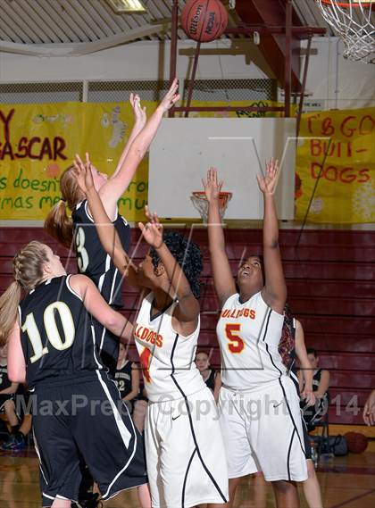 Thumbnail 3 in Golden Sierra @ Encina Prep photogallery.