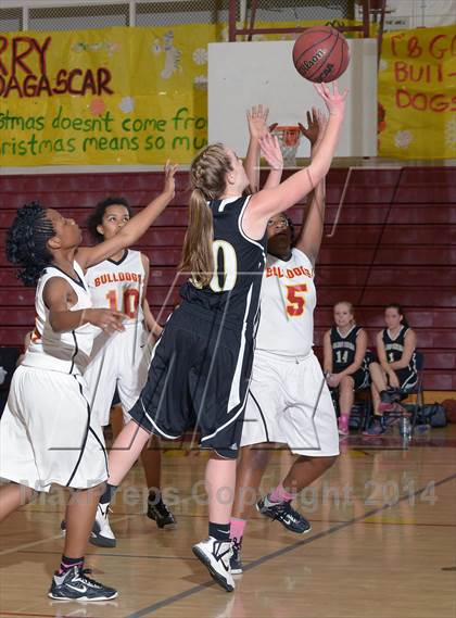 Thumbnail 1 in Golden Sierra @ Encina Prep photogallery.