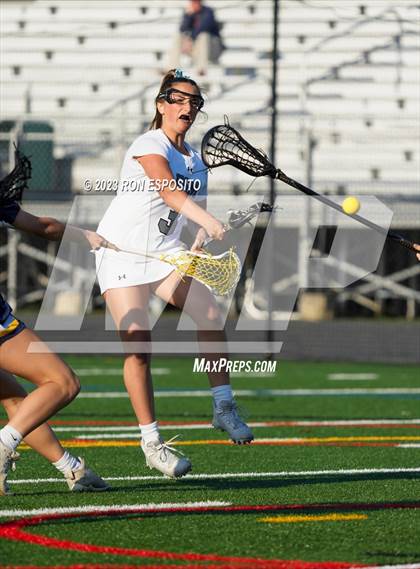 Thumbnail 3 in West Babylon @  Eastport-South Manor photogallery.