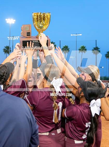 Thumbnail 3 in Canyon View @ Desert Mountain (AIA 5A Final Awards) photogallery.