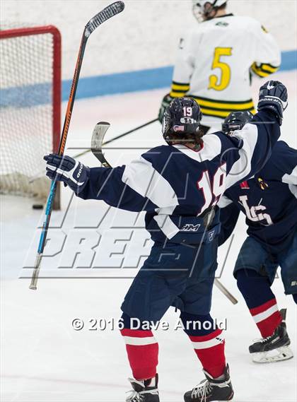 Thumbnail 2 in North Reading vs Lincoln-Sudbury (MIAA Division 2 North Quarterfinal) photogallery.