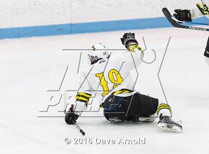 Thumbnail 3 in North Reading vs Lincoln-Sudbury (MIAA Division 2 North Quarterfinal) photogallery.