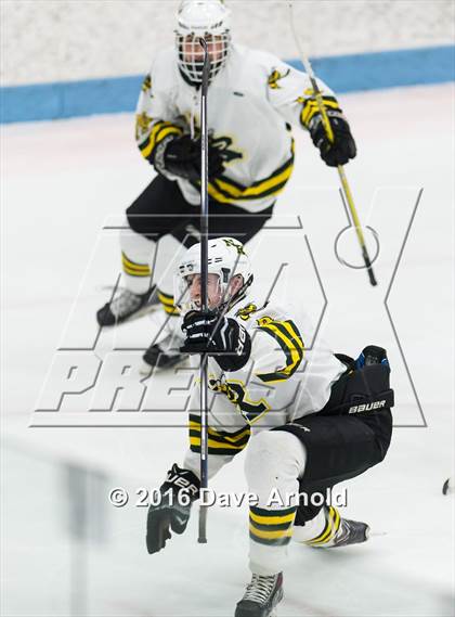 Thumbnail 3 in North Reading vs Lincoln-Sudbury (MIAA Division 2 North Quarterfinal) photogallery.