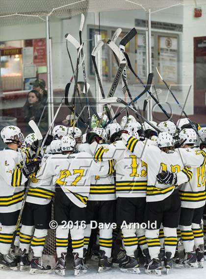 Thumbnail 2 in North Reading vs Lincoln-Sudbury (MIAA Division 2 North Quarterfinal) photogallery.