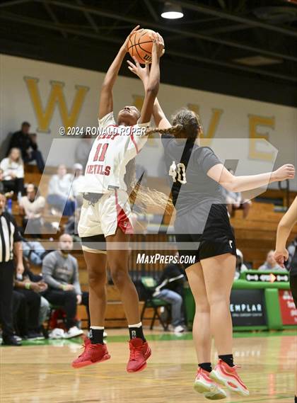 Thumbnail 2 in Clinton vs. Concord Christian (Low Country Invitational) photogallery.