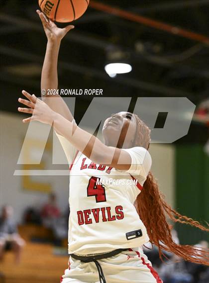 Thumbnail 1 in Clinton vs. Concord Christian (Low Country Invitational) photogallery.