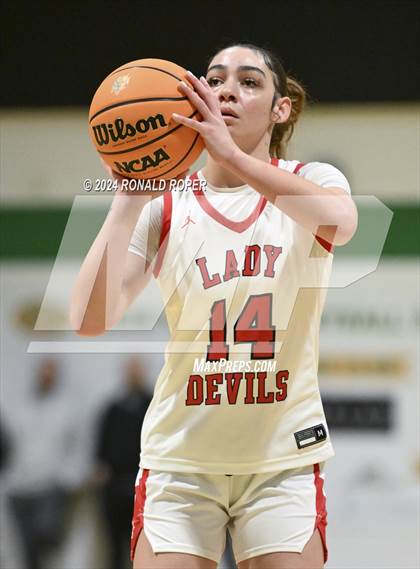 Thumbnail 2 in Clinton vs. Concord Christian (Low Country Invitational) photogallery.