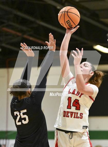 Thumbnail 3 in Clinton vs. Concord Christian (Low Country Invitational) photogallery.