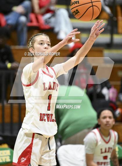 Thumbnail 2 in Clinton vs. Concord Christian (Low Country Invitational) photogallery.