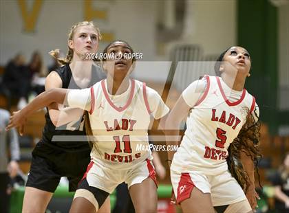 Thumbnail 2 in Clinton vs. Concord Christian (Low Country Invitational) photogallery.