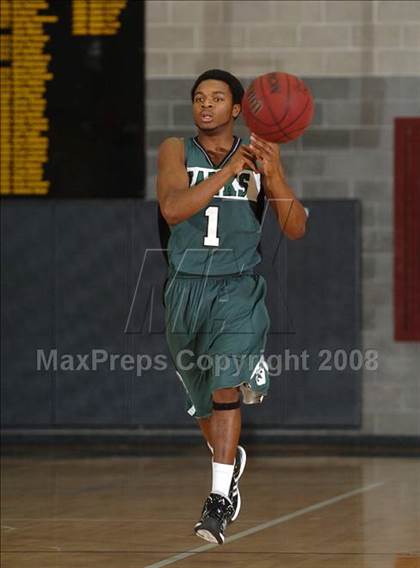 Thumbnail 1 in Hug vs. Christian Brothers (Del Oro Invitational) photogallery.