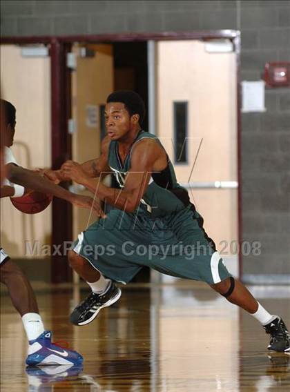 Thumbnail 3 in Hug vs. Christian Brothers (Del Oro Invitational) photogallery.