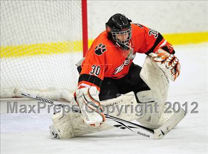 Thumbnail 2 in Ridgefield vs. Darien (FCIAC Tier 1 Final) photogallery.