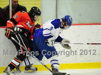 Thumbnail 2 in Ridgefield vs. Darien (FCIAC Tier 1 Final) photogallery.