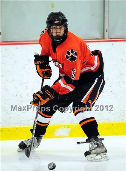 Thumbnail 1 in Ridgefield vs. Darien (FCIAC Tier 1 Final) photogallery.