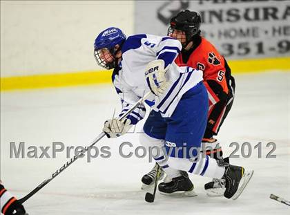 Thumbnail 3 in Ridgefield vs. Darien (FCIAC Tier 1 Final) photogallery.
