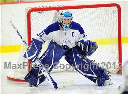 Thumbnail 2 in Ridgefield vs. Darien (FCIAC Tier 1 Final) photogallery.