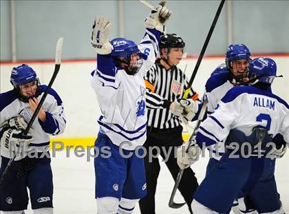 Thumbnail 2 in Ridgefield vs. Darien (FCIAC Tier 1 Final) photogallery.