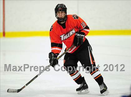 Thumbnail 2 in Ridgefield vs. Darien (FCIAC Tier 1 Final) photogallery.