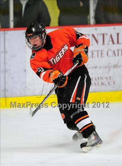 Thumbnail 3 in Ridgefield vs. Darien (FCIAC Tier 1 Final) photogallery.