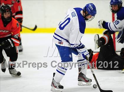 Thumbnail 3 in Ridgefield vs. Darien (FCIAC Tier 1 Final) photogallery.