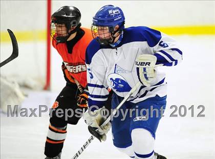 Thumbnail 2 in Ridgefield vs. Darien (FCIAC Tier 1 Final) photogallery.