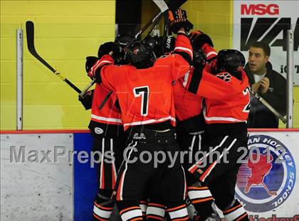 Thumbnail 2 in Ridgefield vs. Darien (FCIAC Tier 1 Final) photogallery.