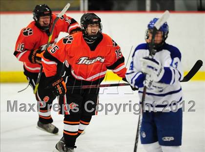 Thumbnail 1 in Ridgefield vs. Darien (FCIAC Tier 1 Final) photogallery.
