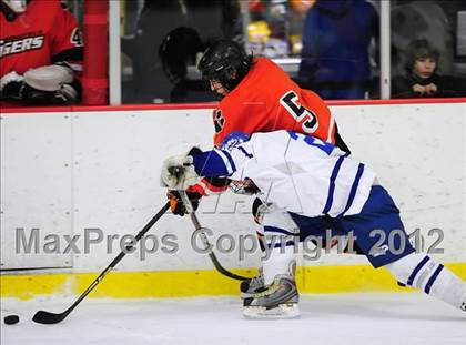 Thumbnail 2 in Ridgefield vs. Darien (FCIAC Tier 1 Final) photogallery.