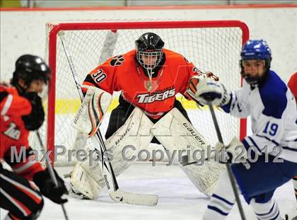 Thumbnail 1 in Ridgefield vs. Darien (FCIAC Tier 1 Final) photogallery.