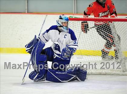 Thumbnail 2 in Ridgefield vs. Darien (FCIAC Tier 1 Final) photogallery.