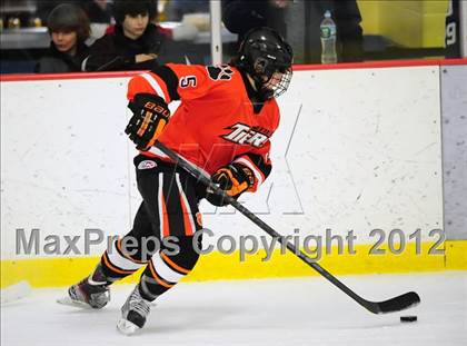 Thumbnail 1 in Ridgefield vs. Darien (FCIAC Tier 1 Final) photogallery.