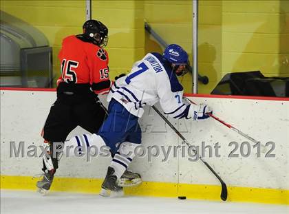 Thumbnail 3 in Ridgefield vs. Darien (FCIAC Tier 1 Final) photogallery.