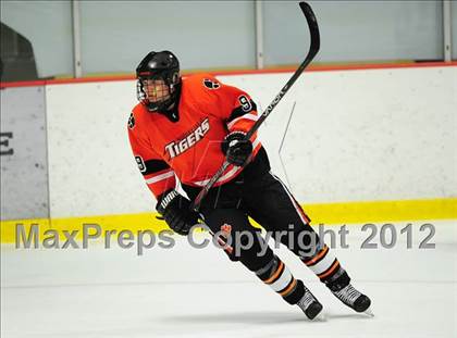 Thumbnail 3 in Ridgefield vs. Darien (FCIAC Tier 1 Final) photogallery.