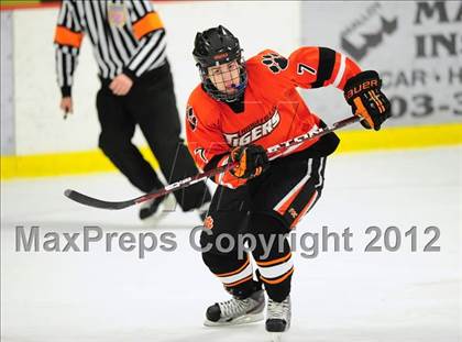 Thumbnail 1 in Ridgefield vs. Darien (FCIAC Tier 1 Final) photogallery.