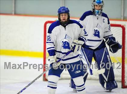 Thumbnail 2 in Ridgefield vs. Darien (FCIAC Tier 1 Final) photogallery.