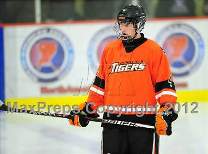 Thumbnail 2 in Ridgefield vs. Darien (FCIAC Tier 1 Final) photogallery.
