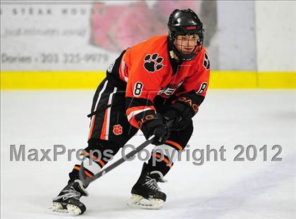 Thumbnail 3 in Ridgefield vs. Darien (FCIAC Tier 1 Final) photogallery.
