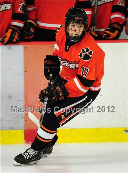 Thumbnail 1 in Ridgefield vs. Darien (FCIAC Tier 1 Final) photogallery.
