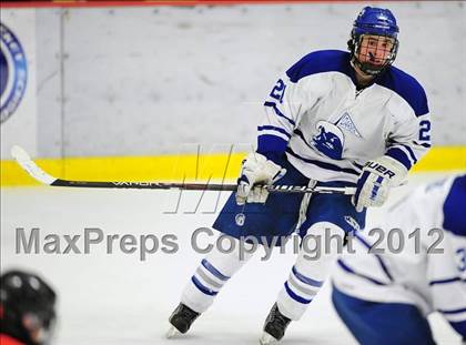Thumbnail 3 in Ridgefield vs. Darien (FCIAC Tier 1 Final) photogallery.