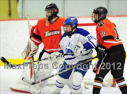 Thumbnail 3 in Ridgefield vs. Darien (FCIAC Tier 1 Final) photogallery.