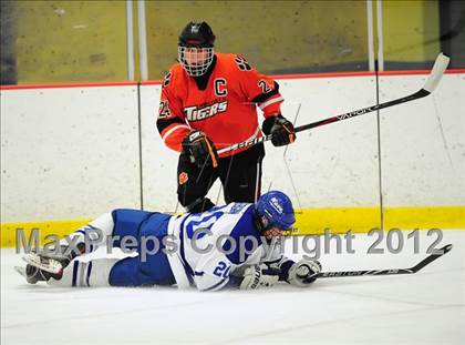 Thumbnail 2 in Ridgefield vs. Darien (FCIAC Tier 1 Final) photogallery.