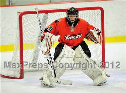 Thumbnail 2 in Ridgefield vs. Darien (FCIAC Tier 1 Final) photogallery.