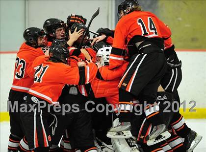 Thumbnail 2 in Ridgefield vs. Darien (FCIAC Tier 1 Final) photogallery.