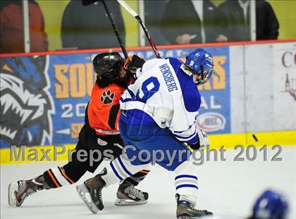 Thumbnail 2 in Ridgefield vs. Darien (FCIAC Tier 1 Final) photogallery.